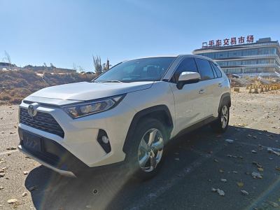 2020年1月 豐田 RAV4榮放 2.0L CVT兩驅(qū)風(fēng)尚PLUS版圖片