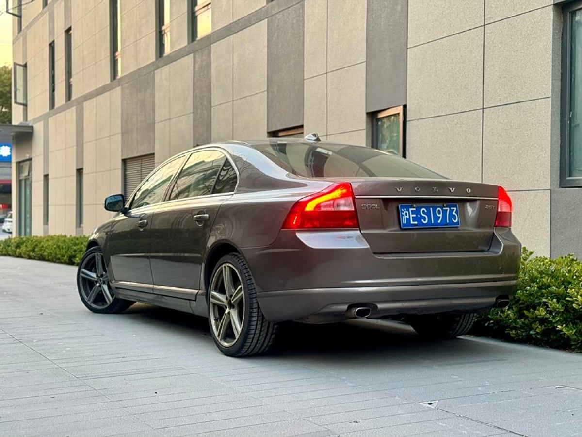 沃爾沃 S80L  2010款 2.5T 智尊版圖片