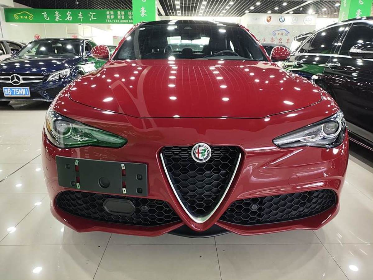 阿爾法·羅密歐 Giulia  2022款 2.0T 280HP Ti 駕控版圖片