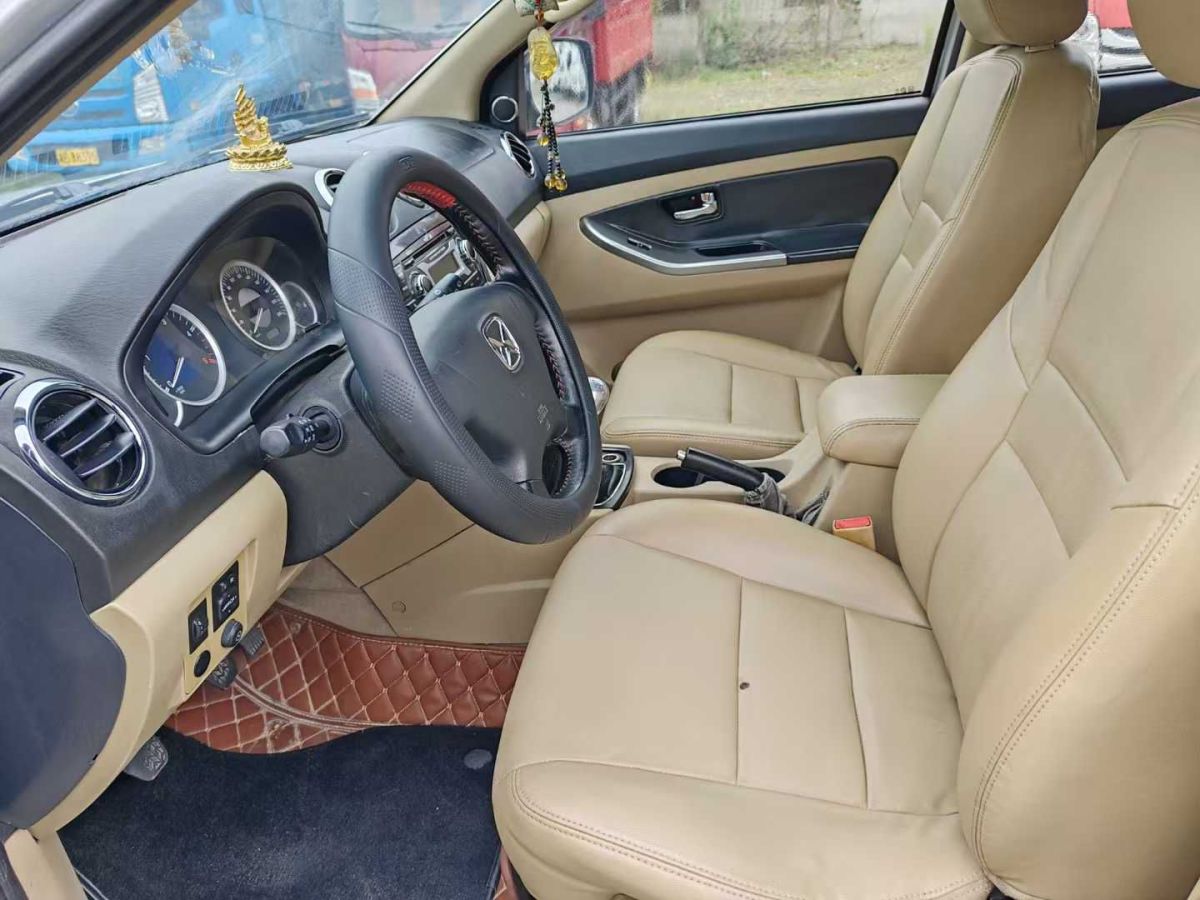 江鈴 馭勝  2013款 S350 2.0T 兩驅(qū)汽油豪華版5座圖片