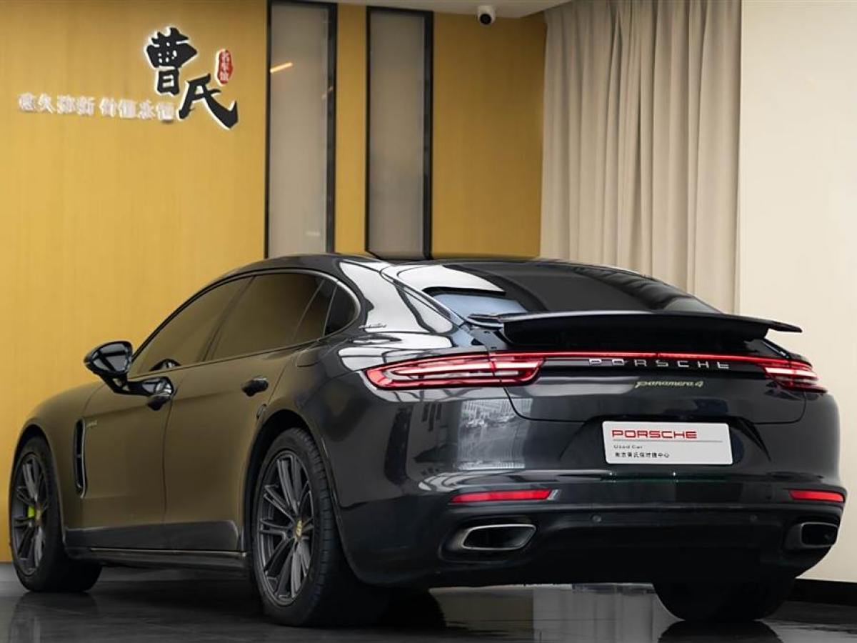 2018年9月保時捷 Panamera新能源  2017款 Panamera 4 E-Hybrid 行政加長版 2.9T