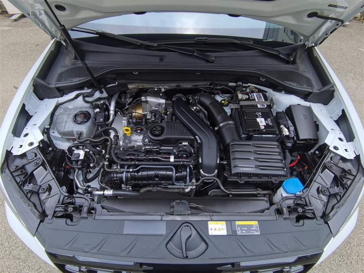 奧迪 奧迪Q2L  2024款 改款 35TFSI 豪華動感型圖片
