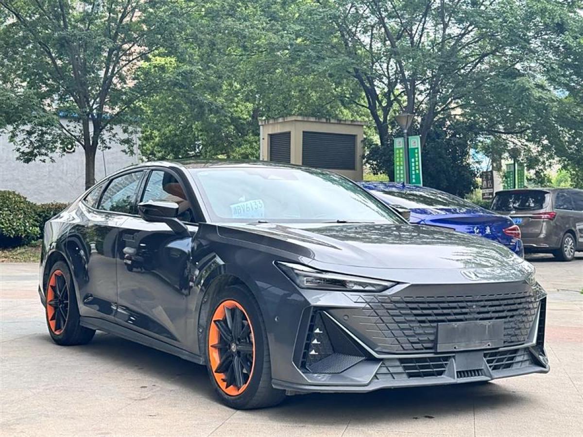 長(zhǎng)安 長(zhǎng)安UNI-V  2022款 1.5T 卓越型圖片