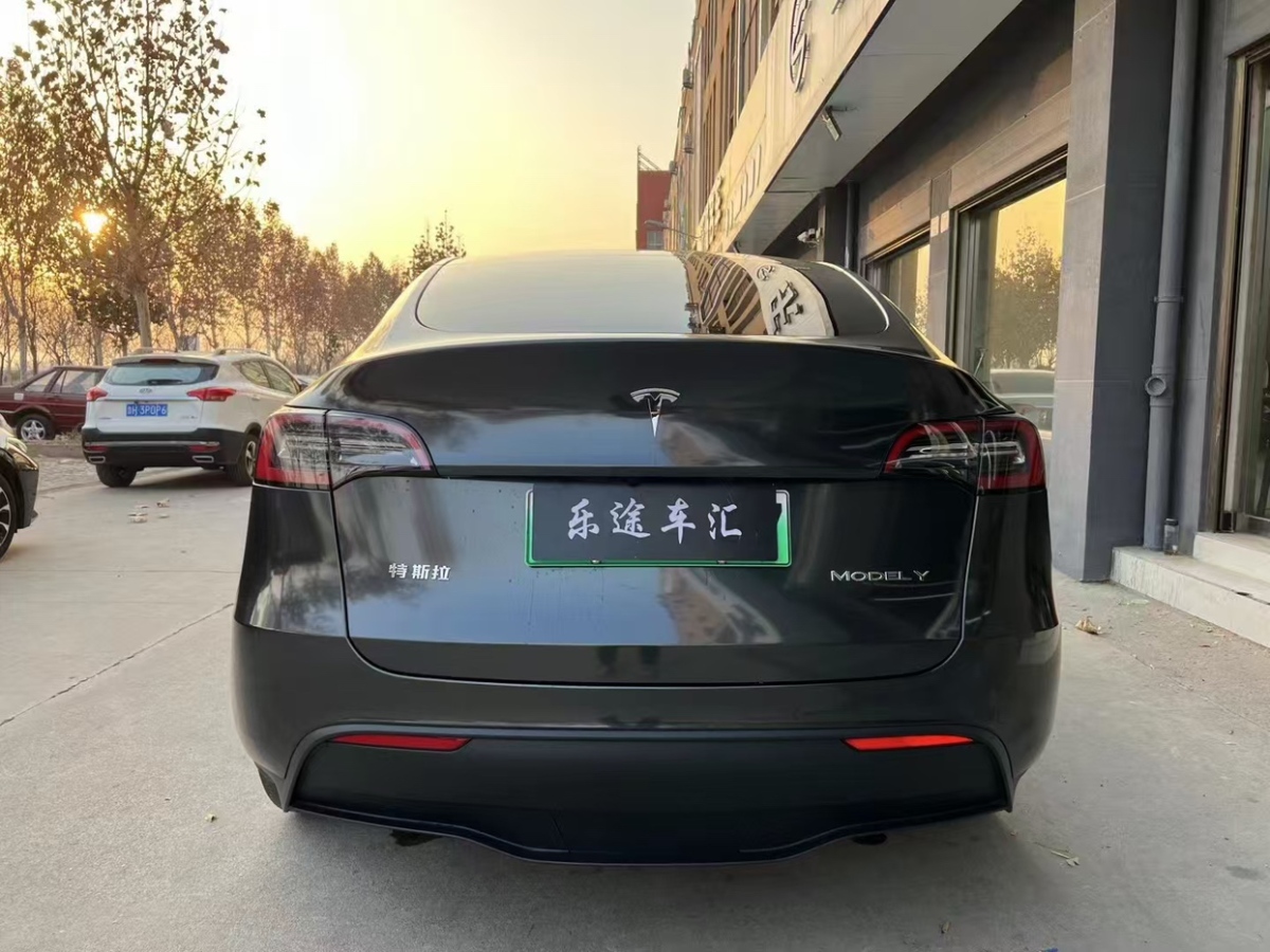 特斯拉 Model Y  2023款 后輪驅(qū)動版圖片