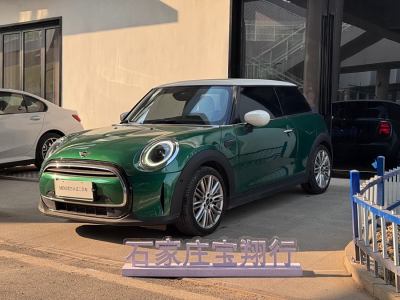 2021年5月 MINI MINI 改款 1.5T COOPER 經(jīng)典派圖片