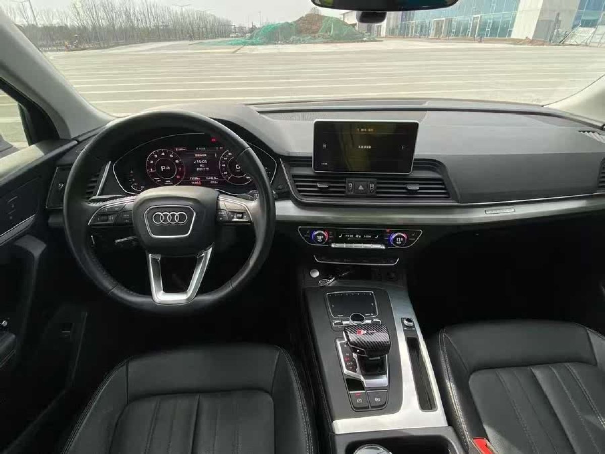 奧迪 奧迪Q5L  2020款 改款 40 TFSI 榮享時(shí)尚型圖片