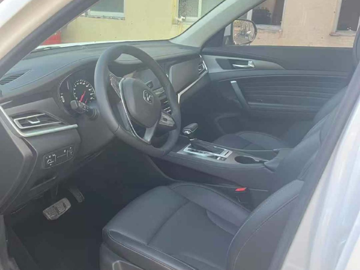 長安 CS35 PLUS  2020款 1.4T DCT悅聯(lián)藍(lán)鯨版圖片