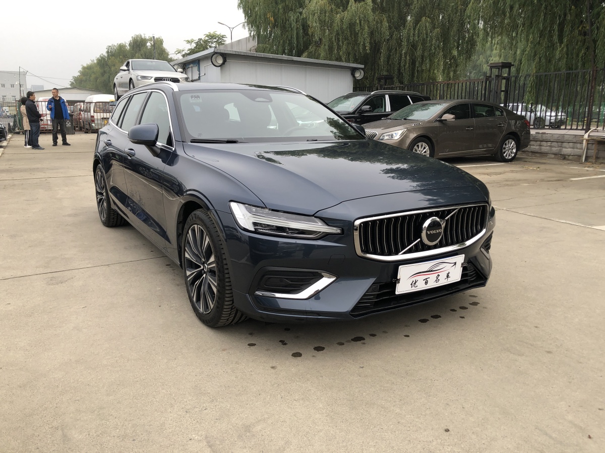 沃爾沃 V60  2024款 B5 智遠(yuǎn)豪華版圖片