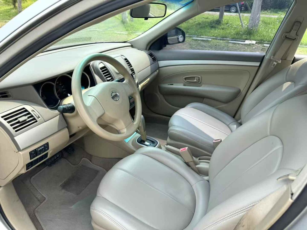 日產(chǎn) 軒逸  2014款 1.6XV CVT尊享版圖片