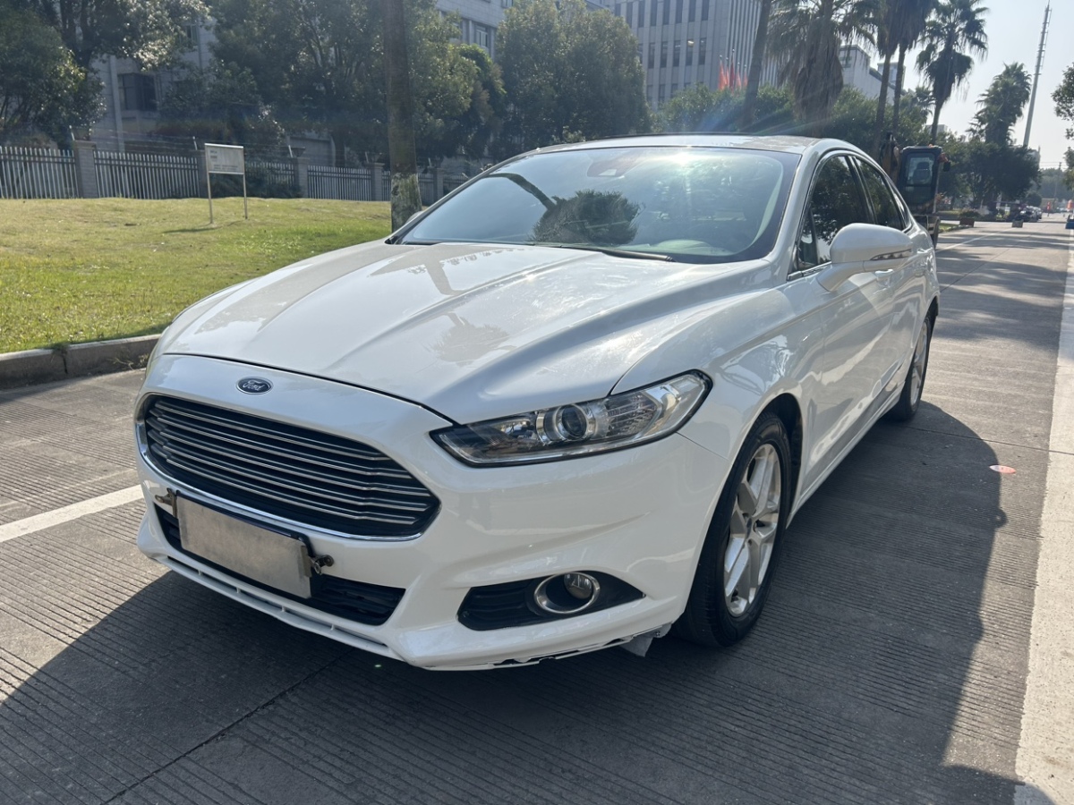 2013年9月福特 蒙迪歐  2013款 1.5L GTDi180時(shí)尚型