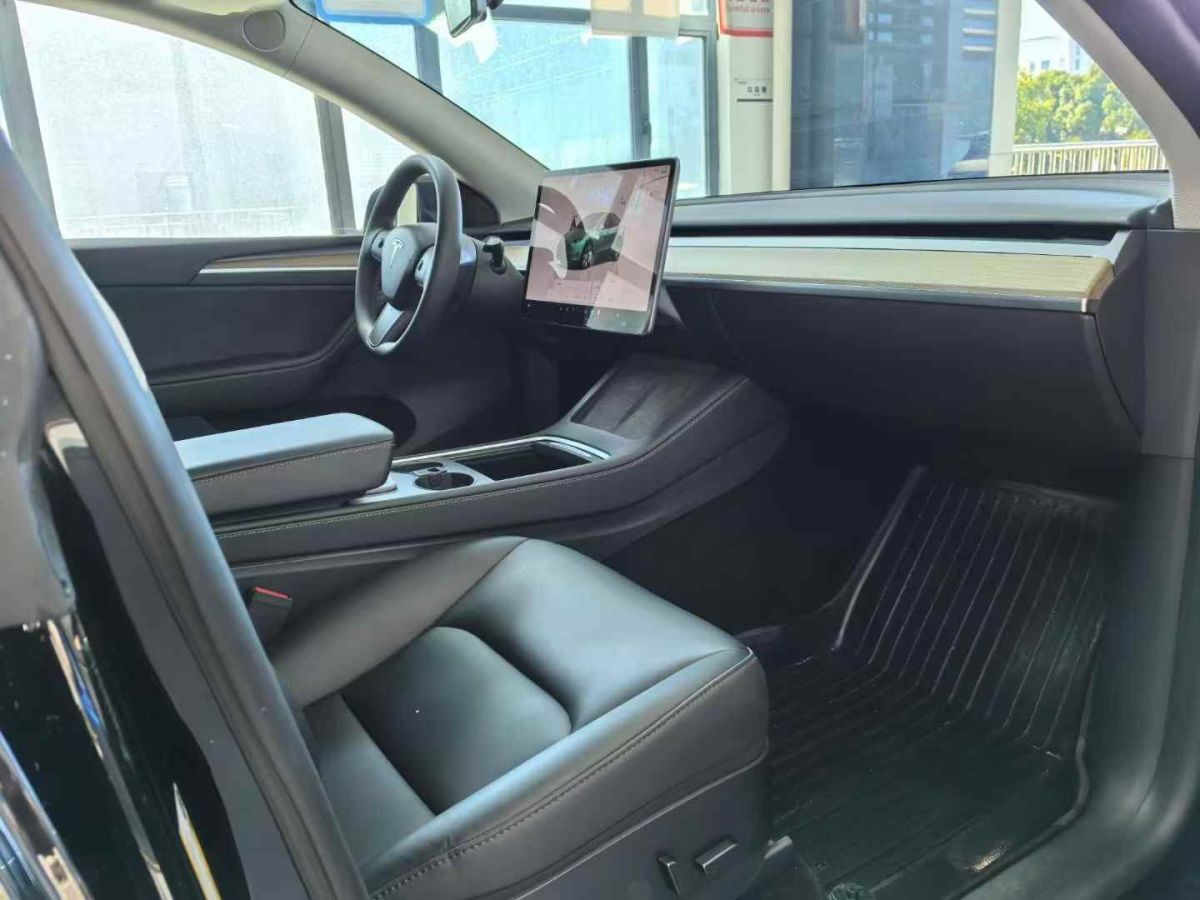 特斯拉 Model S  2023款 三電機全輪驅(qū)動 Plaid版圖片