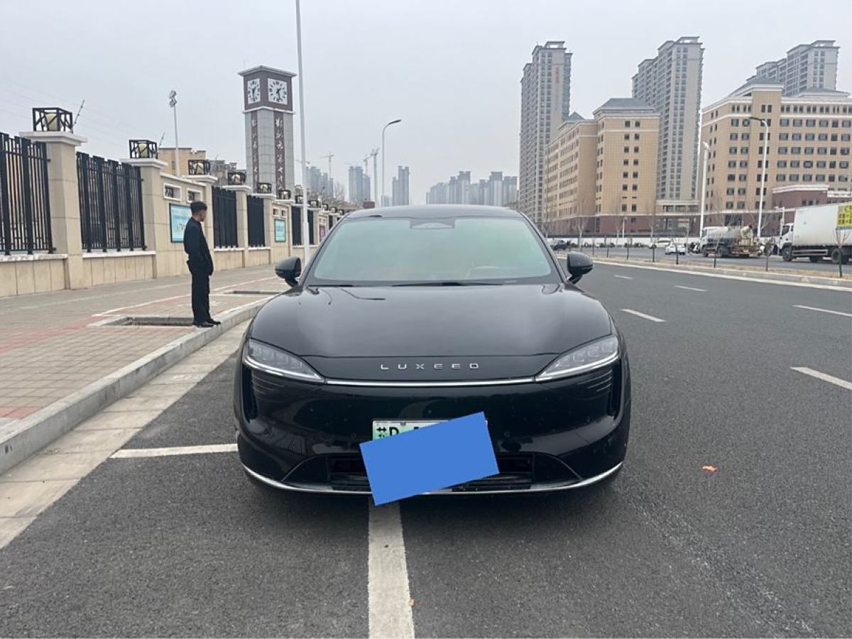 智界汽車(chē) 智界 智界R7  2024款 667km Pro圖片