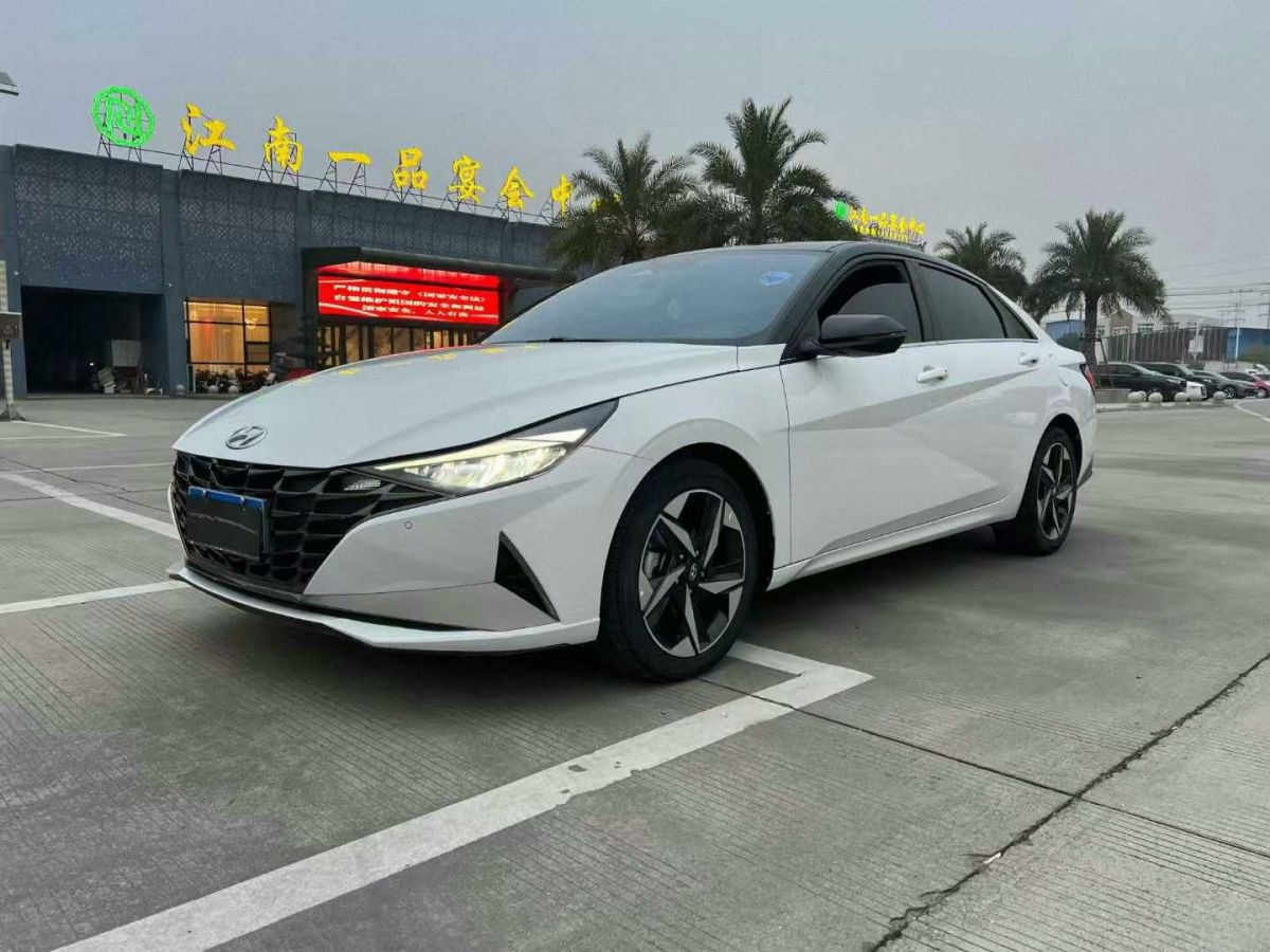 現(xiàn)代 伊蘭特  2023款 1.5L CVT GLS領(lǐng)先版圖片