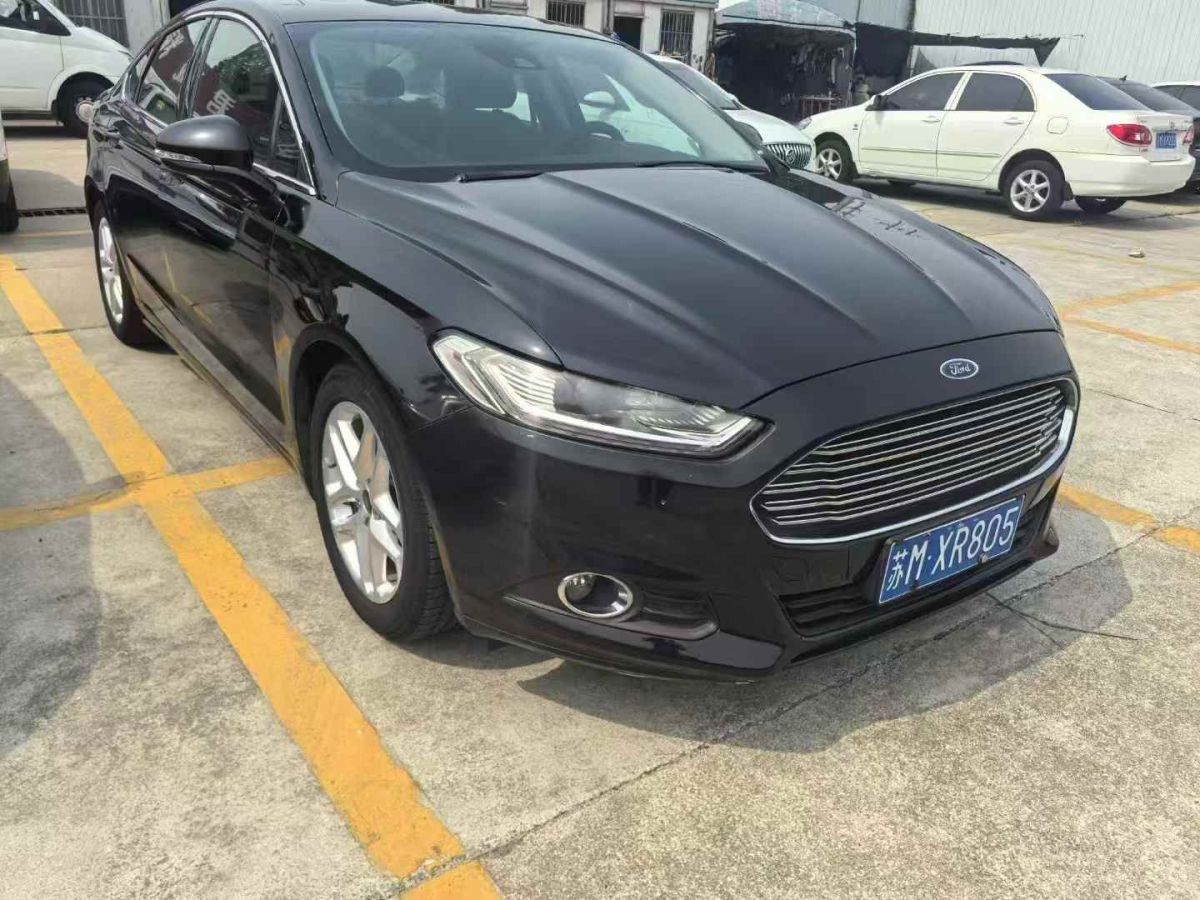 福特 蒙迪歐 圖片