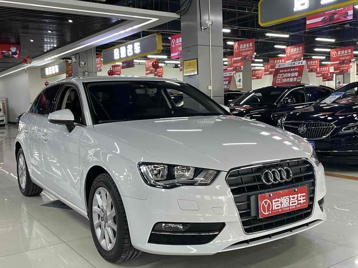 奧迪 奧迪A3  2016款 Sportback 35 TFSI 進(jìn)取型圖片