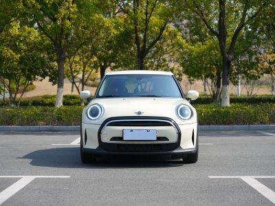 2021年7月 MINI MINI 改款 1.5T ONE 五門(mén)版PLUS圖片