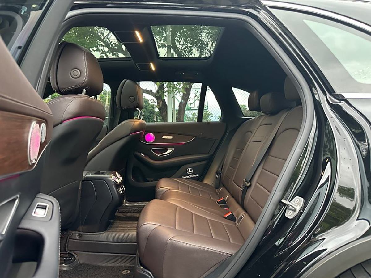 2021年6月奔馳 奔馳GLC  2021款 GLC 300 L 4MATIC 豪華型