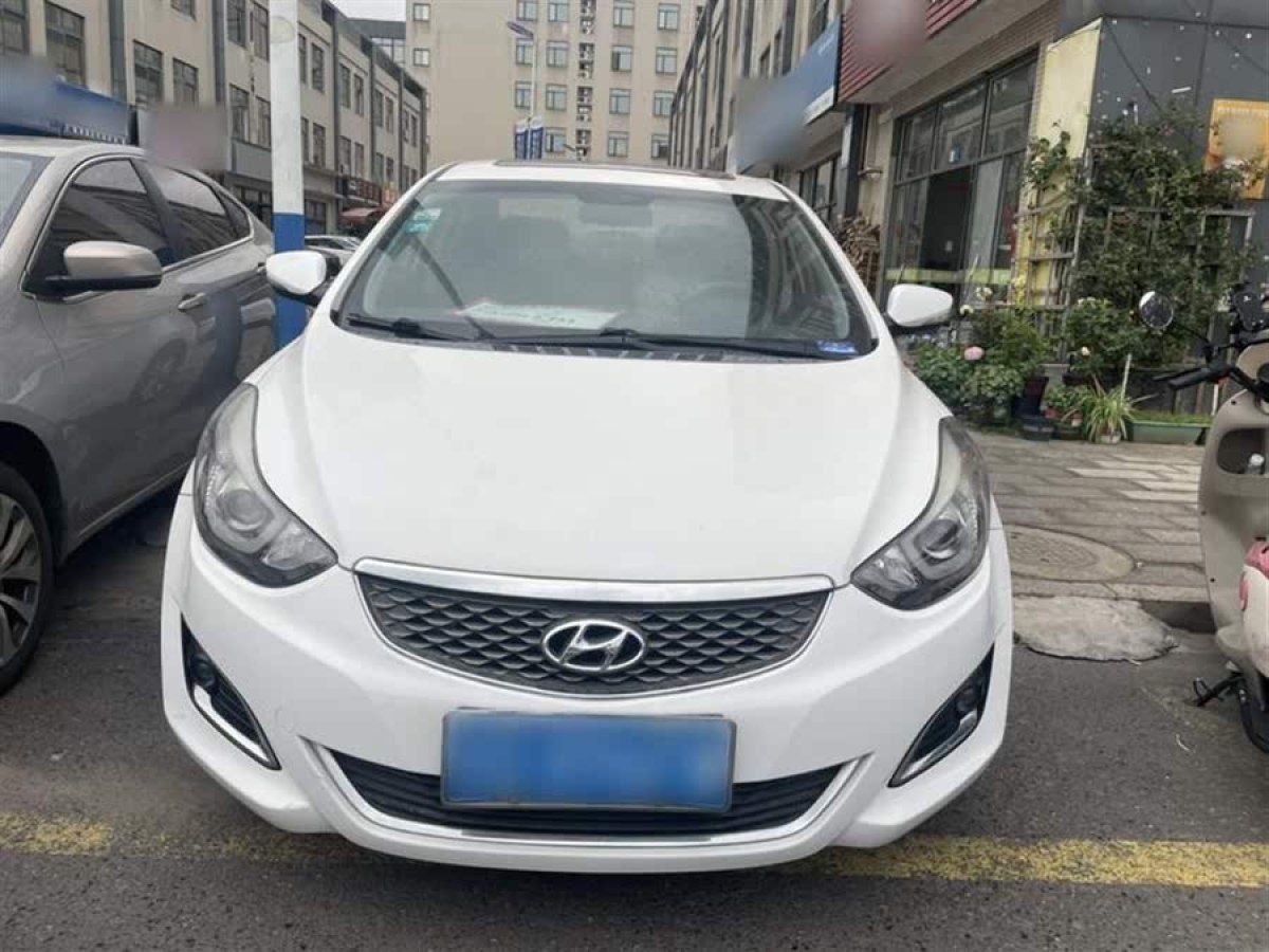 現(xiàn)代 朗動(dòng)  2016款 1.6L 自動(dòng)尊貴型圖片