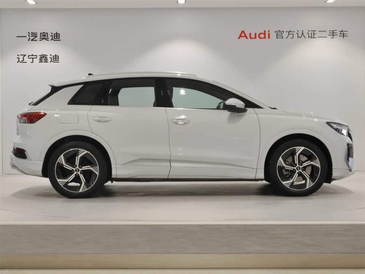 奧迪 奧迪Q4 e-tron  2024款 40 e-tron 創(chuàng)境版圖片