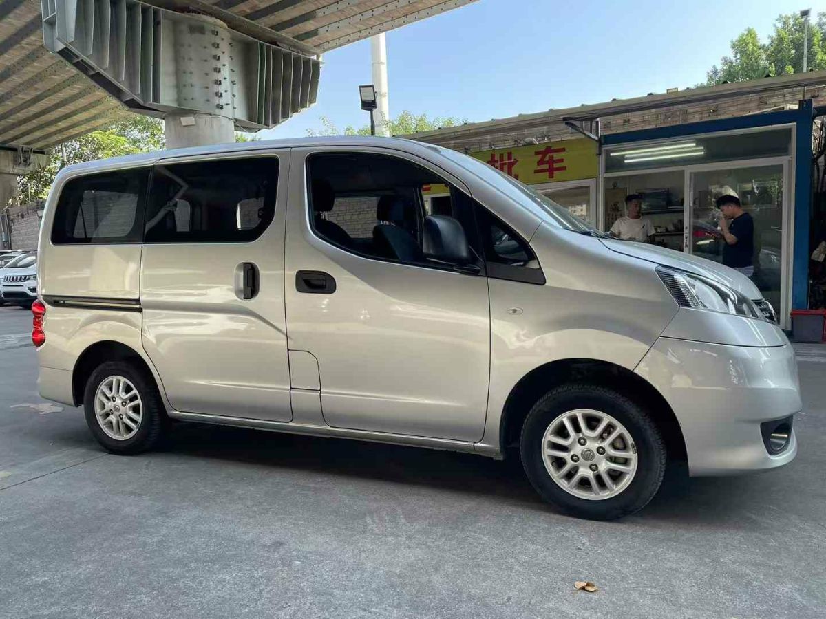 日產(chǎn) NV200  2010款 1.6L 手動基本型圖片