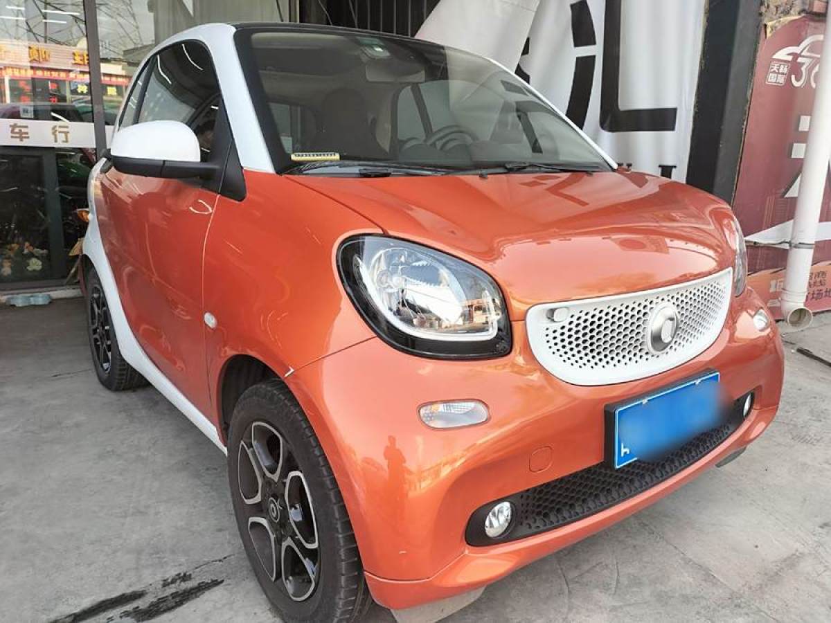 smart fortwo  2017款 1.0L 52千瓦新聲特別版圖片