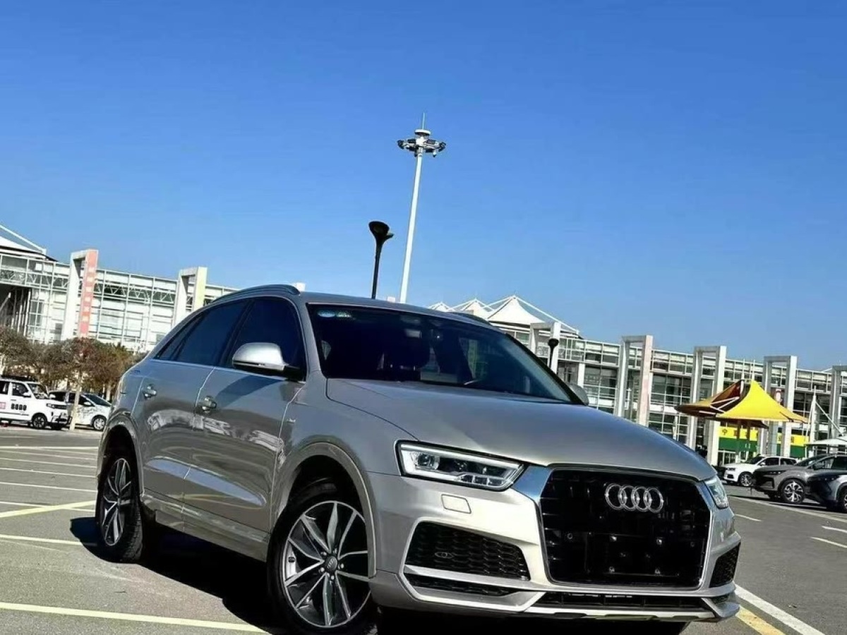 奧迪 奧迪Q3  2018款 35 TFSI 時(shí)尚型典藏版圖片