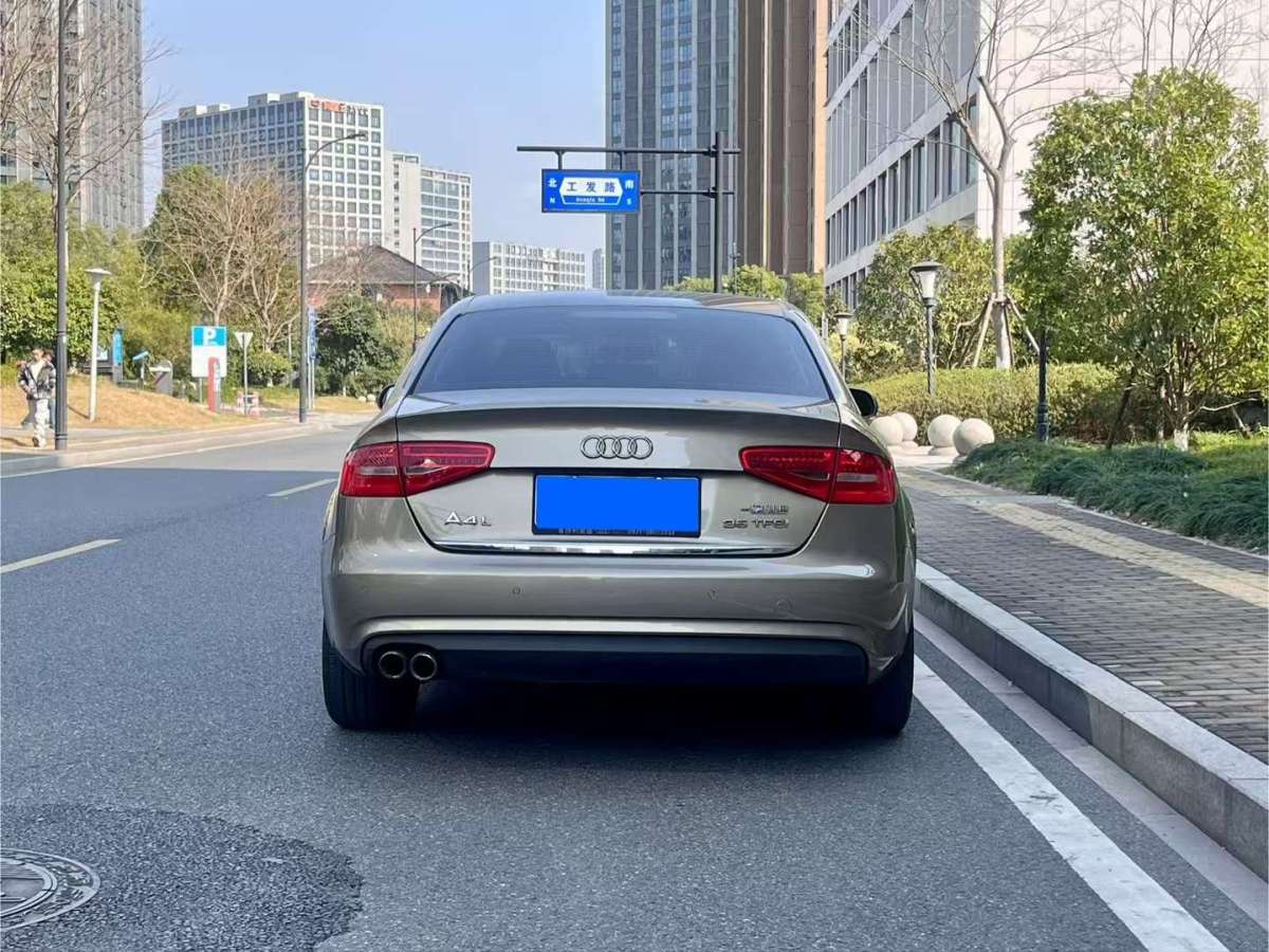 奧迪 奧迪A4L  2013款 35 TFSI 自動標(biāo)準(zhǔn)型圖片