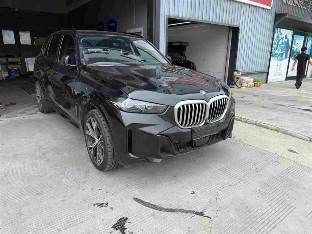 寶馬 寶馬X5  2023款 xDrive 30Li 尊享型M運動曜夜套裝圖片