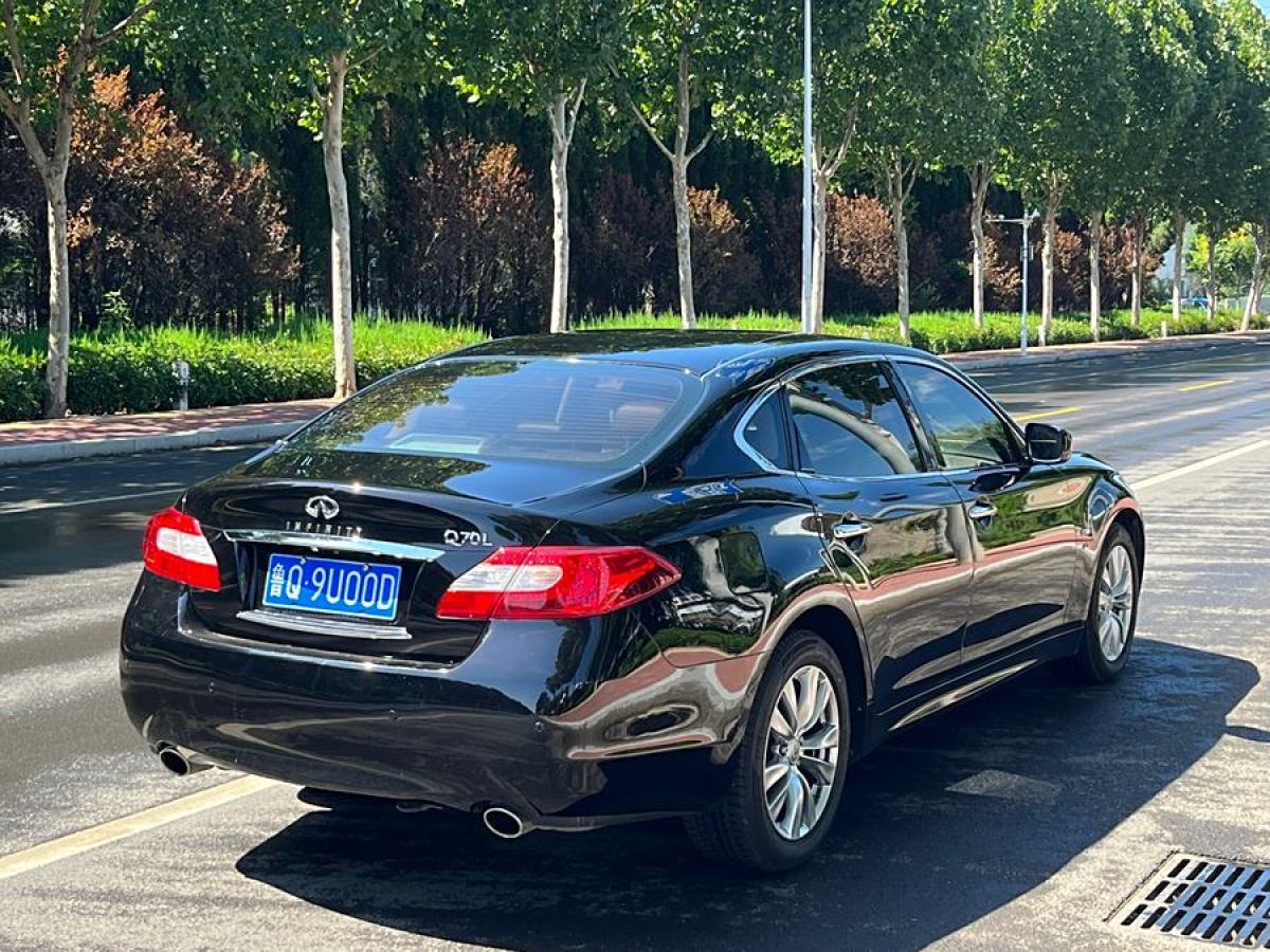 2015年1月英菲尼迪 Q70  2013款 Q70L 2.5L 豪華版