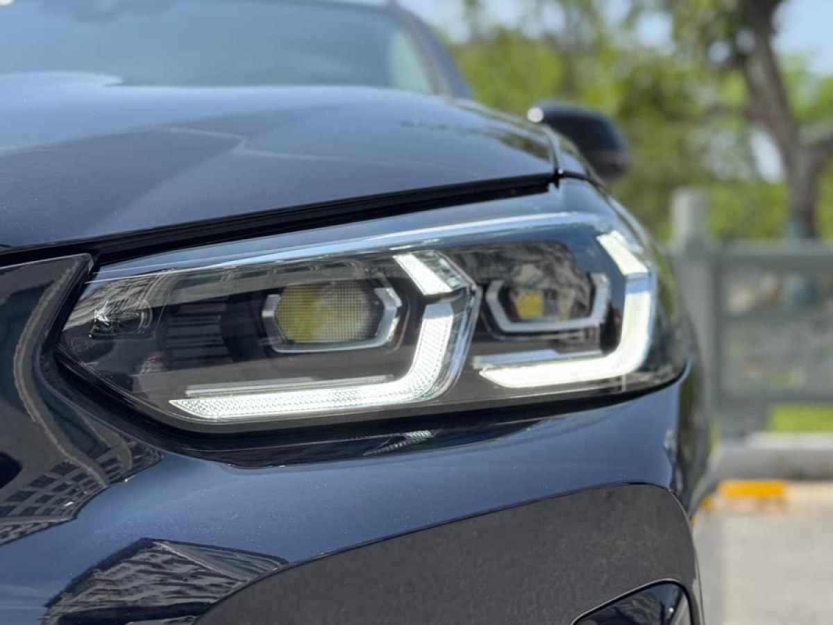 寶馬 寶馬X3  2023款 改款 xDrive30i 領(lǐng)先型 M曜夜套裝圖片