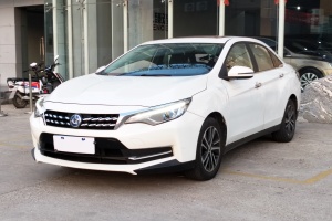 D60 启辰 1.6L CVT智联精英版