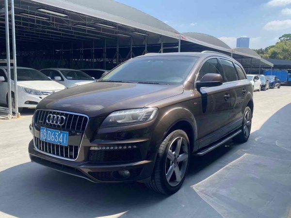 奥迪 奥迪Q7  2014款 35 TFSI 运动型