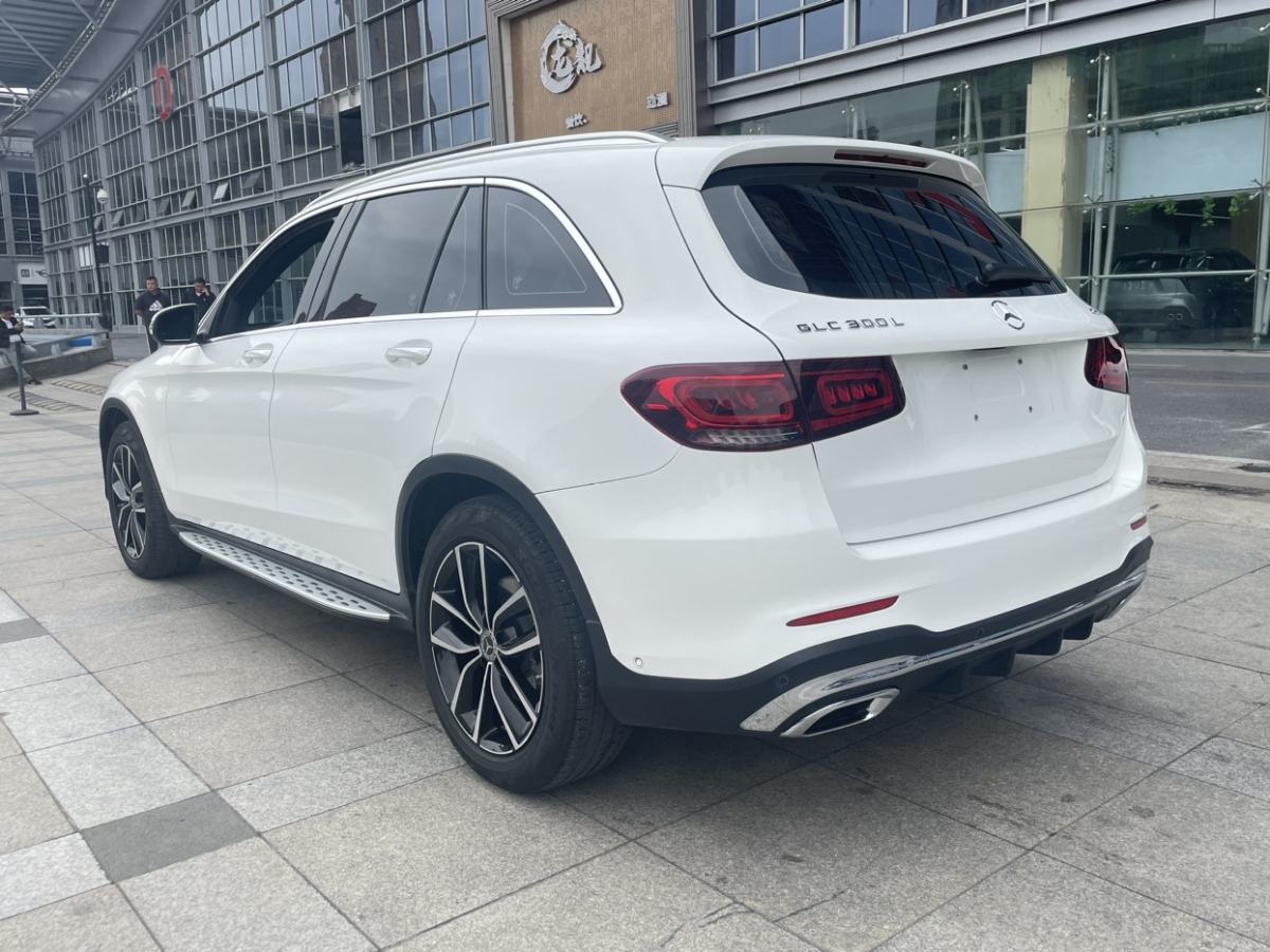 2021年1月奔驰 奔驰GLC  2020款 GLC 300 L 4MATIC 动感型