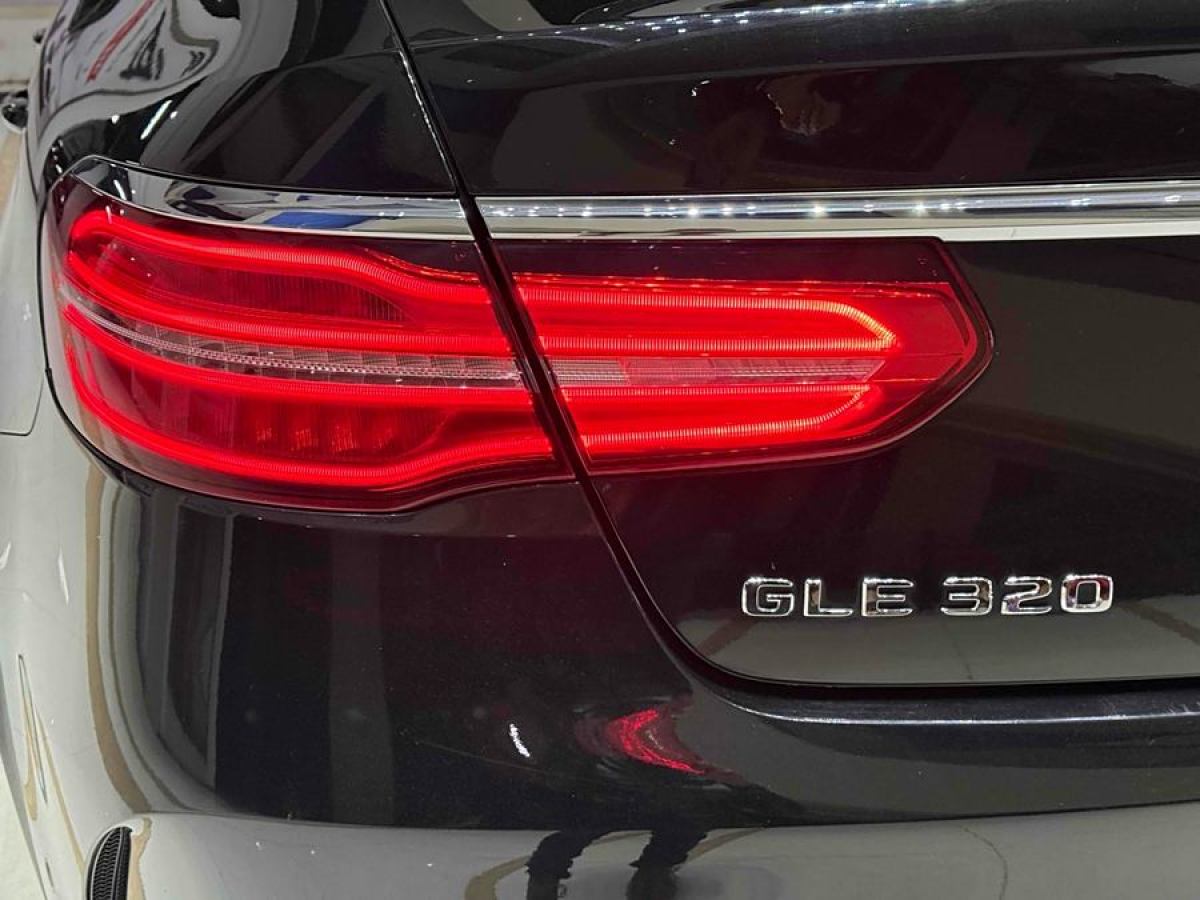 奔馳 奔馳GLE轎跑  2018款 GLE 320 4MATIC 轎跑SUV圖片