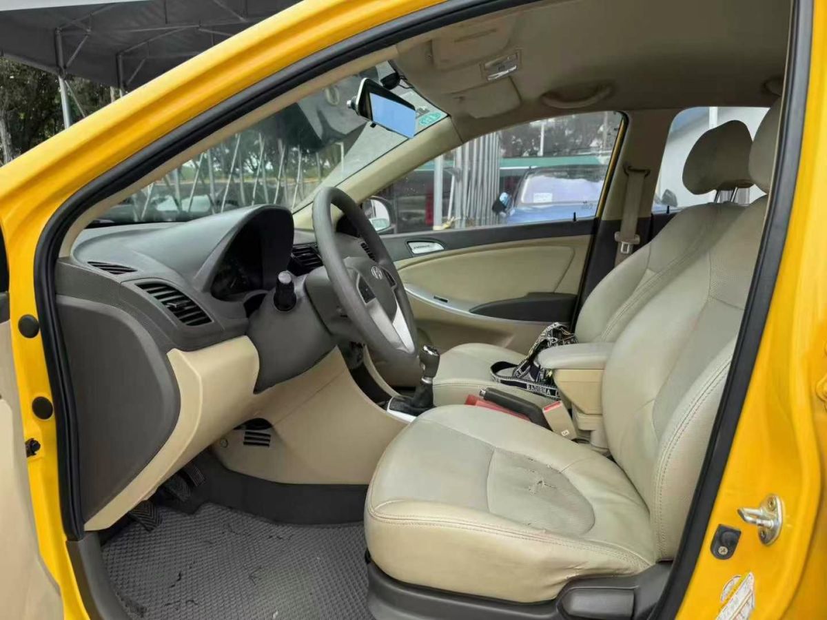 現(xiàn)代 瑞納  2014款 1.4 GLS 智能型圖片