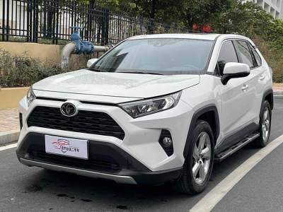 2021年2月 豐田 RAV4榮放 2.0L CVT兩驅(qū)風(fēng)尚PLUS版圖片