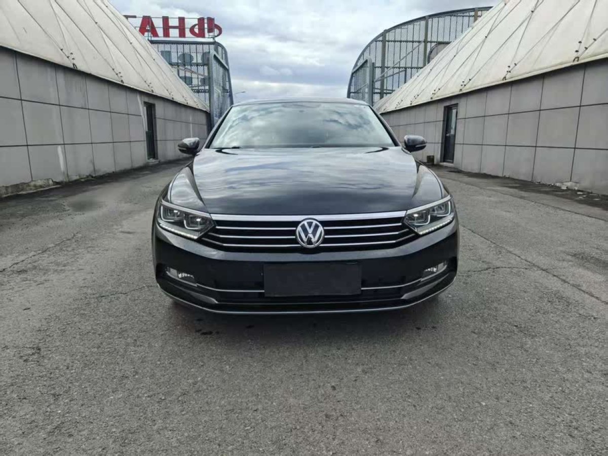 大眾 邁騰  2019款  330TSI DSG 領(lǐng)先型 國(guó)VI圖片