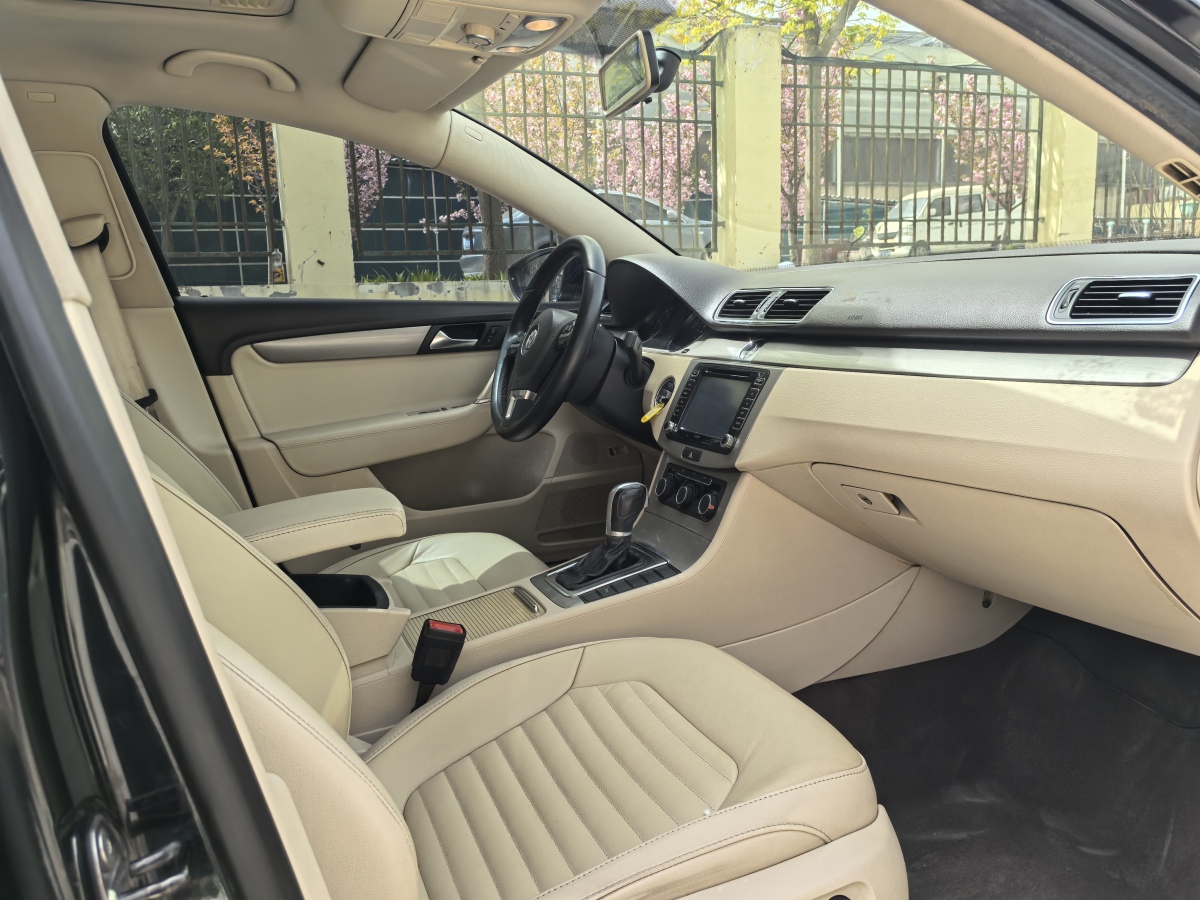 大眾 邁騰  2013款 1.8TSI 領(lǐng)先型圖片