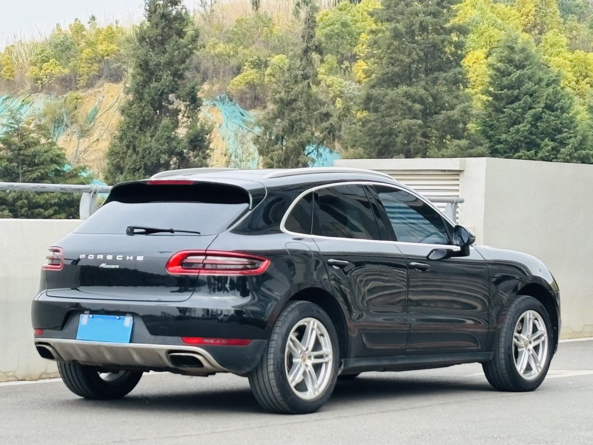 保時(shí)捷 Macan  2014款 Macan 2.0T圖片