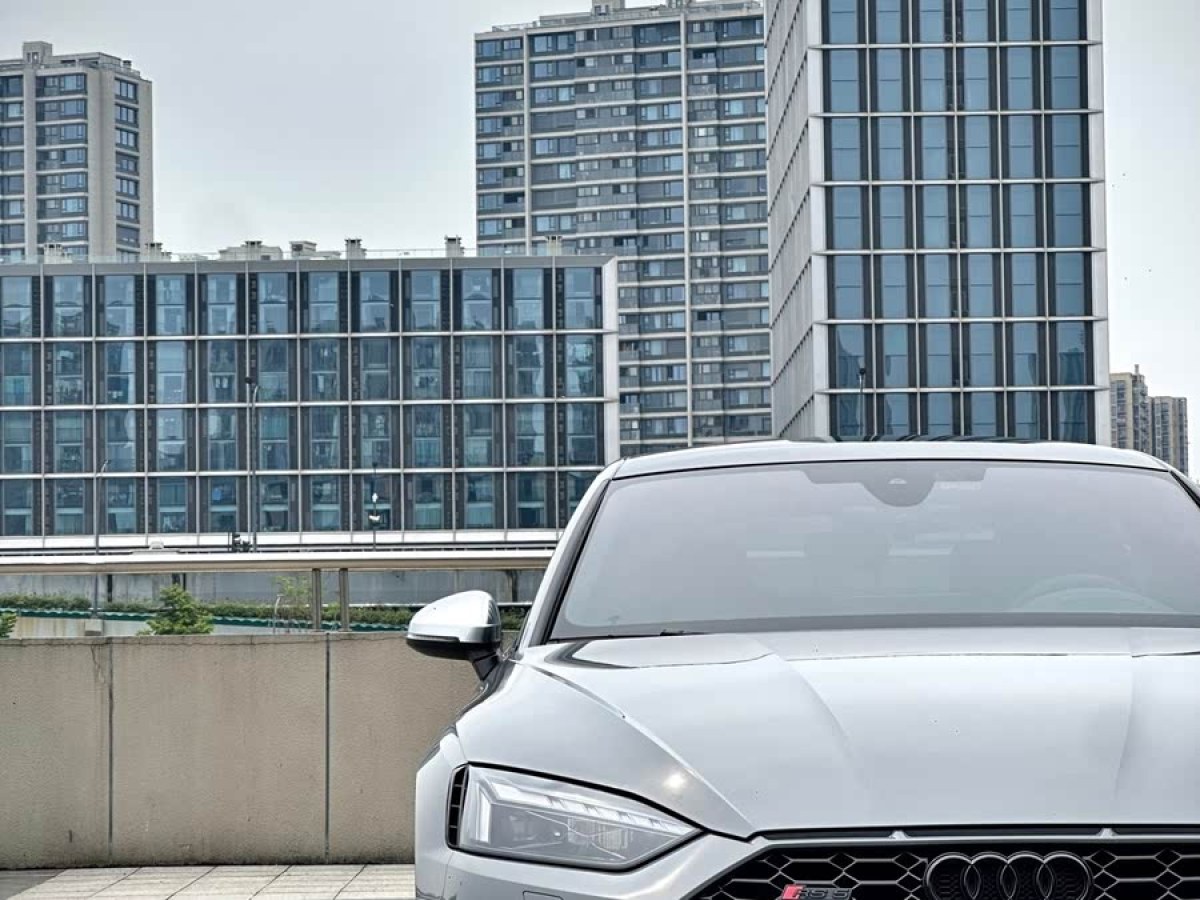 奧迪 奧迪RS 5  2021款 RS5 Sportback 黑曜版圖片