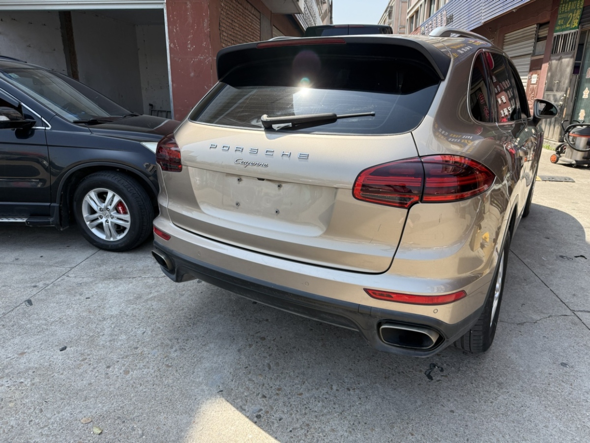 保時(shí)捷 Cayenne  2015款 Cayenne 3.0T圖片