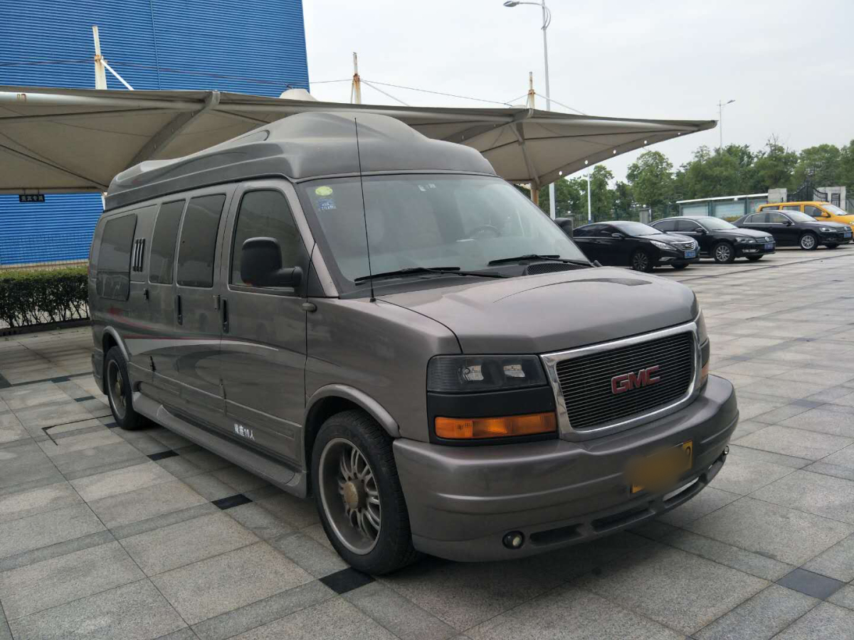 【寧波】2011年4月 gmc savana 2011款 6.0l 商務之星7座 自動檔