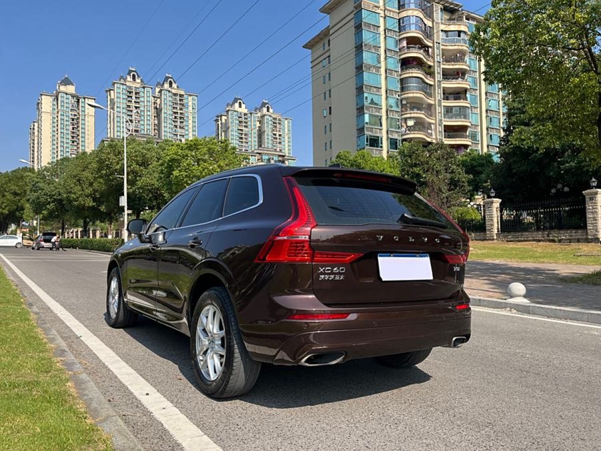 沃爾沃 XC60  2018款 T5 四驅(qū)智逸版圖片