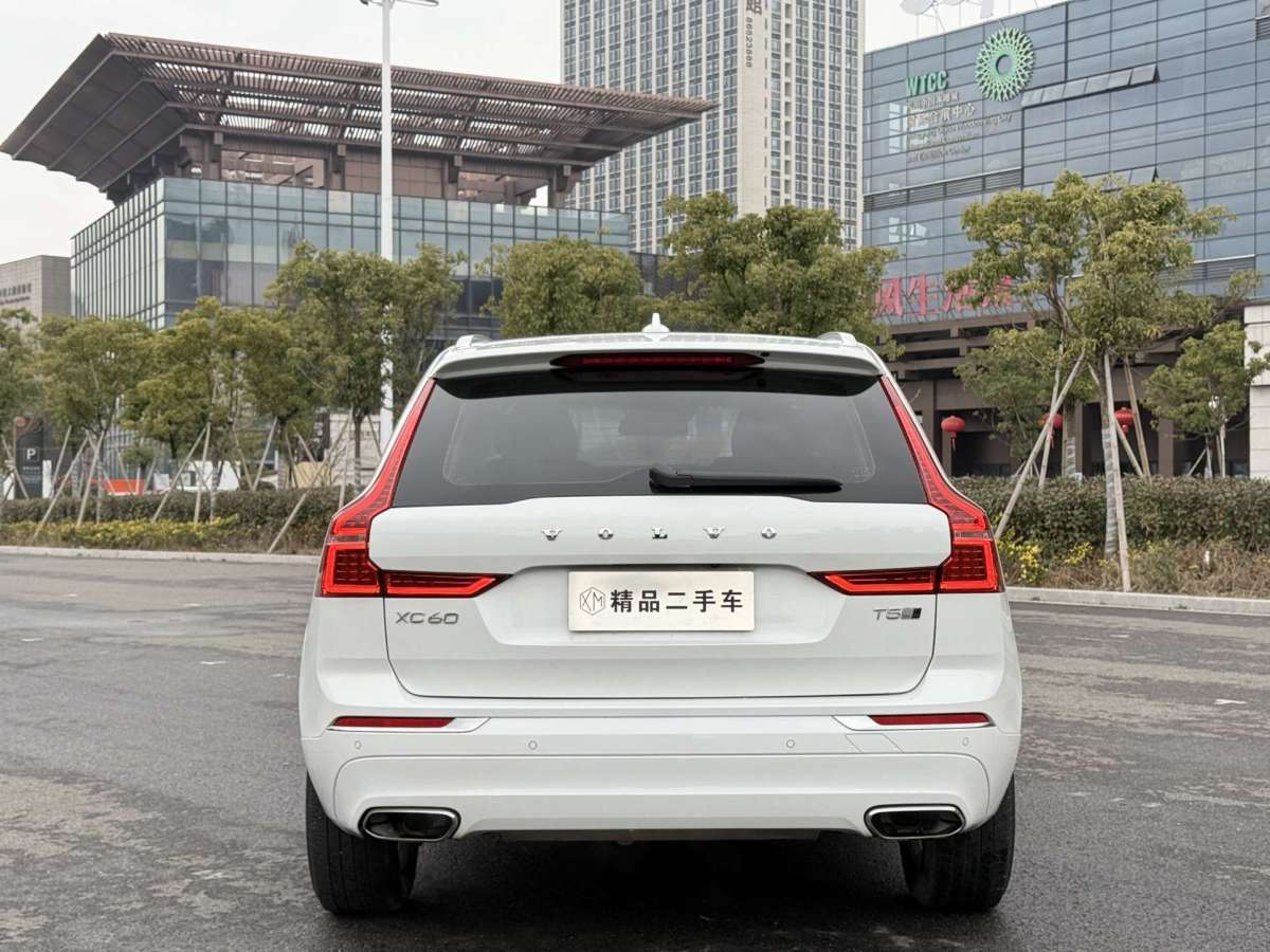 沃爾沃 XC60  2020款 T5 四驅(qū)智逸豪華版圖片