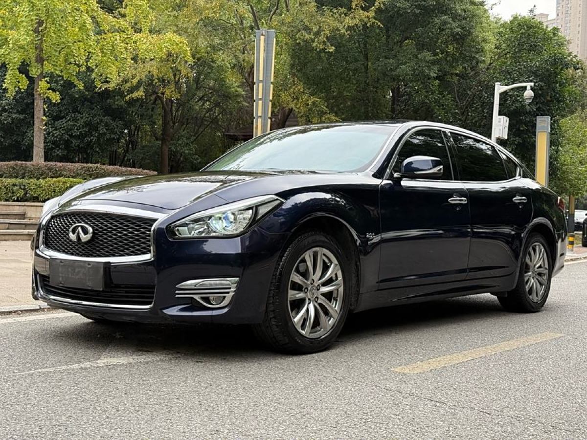 英菲尼迪 Q70  2019款 Q70L 2.0T 精英版圖片