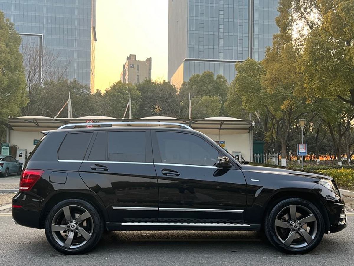 奔馳 奔馳GLK級(jí)  2015款 GLK 260 4MATIC 時(shí)尚型 極致版圖片