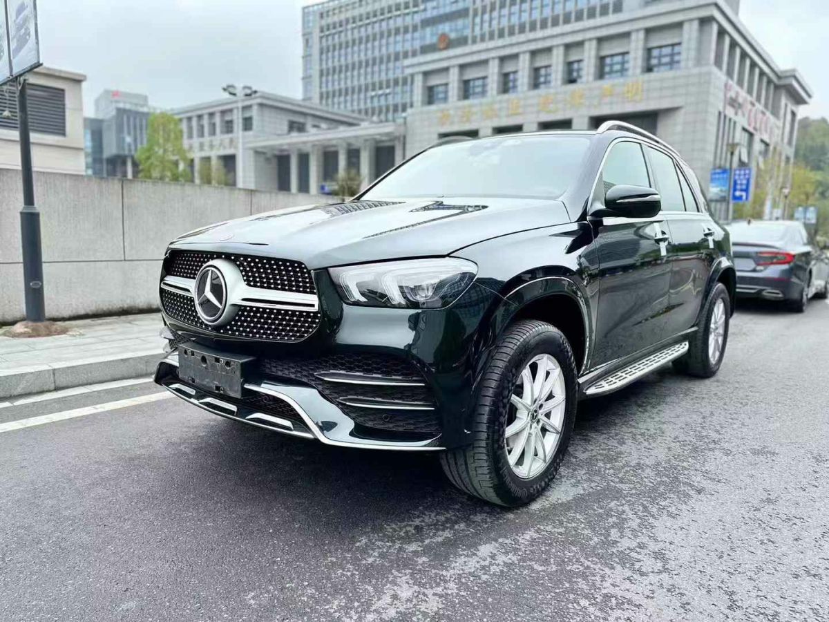 奔馳 奔馳GLE  2020款  GLE 350 4MATIC 時(shí)尚型圖片