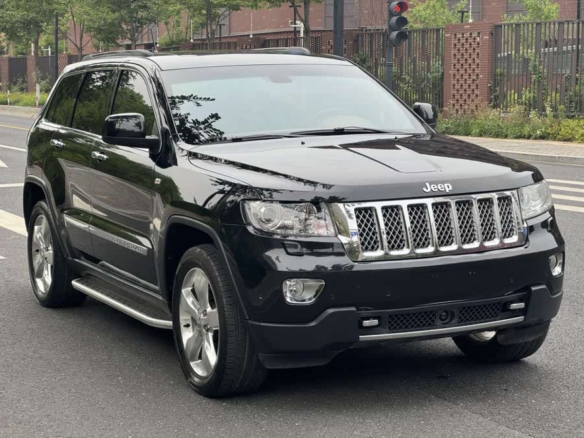 Jeep 大切諾基  2013款 3.6L 旗艦尊崇版圖片