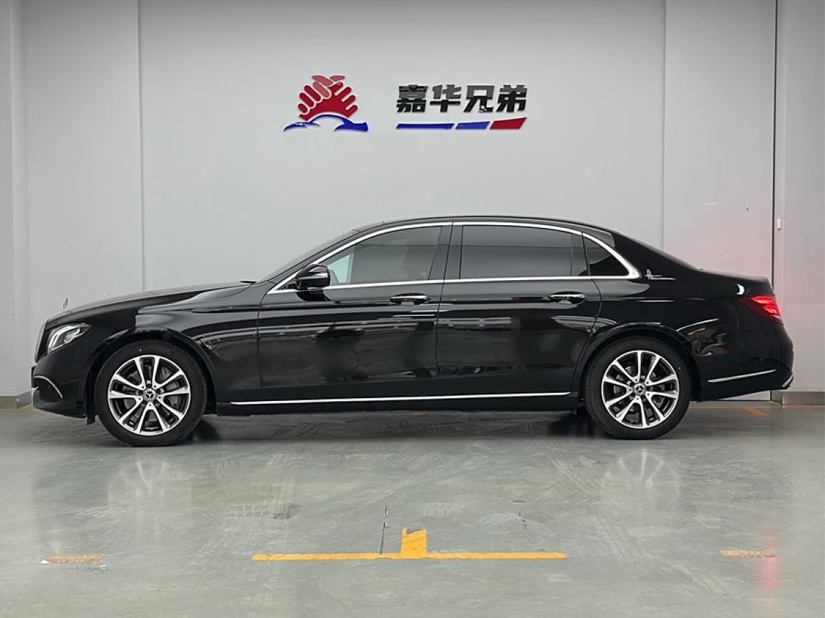 奔馳 奔馳E級(jí)  2019款 改款 E 300 L 豪華型圖片