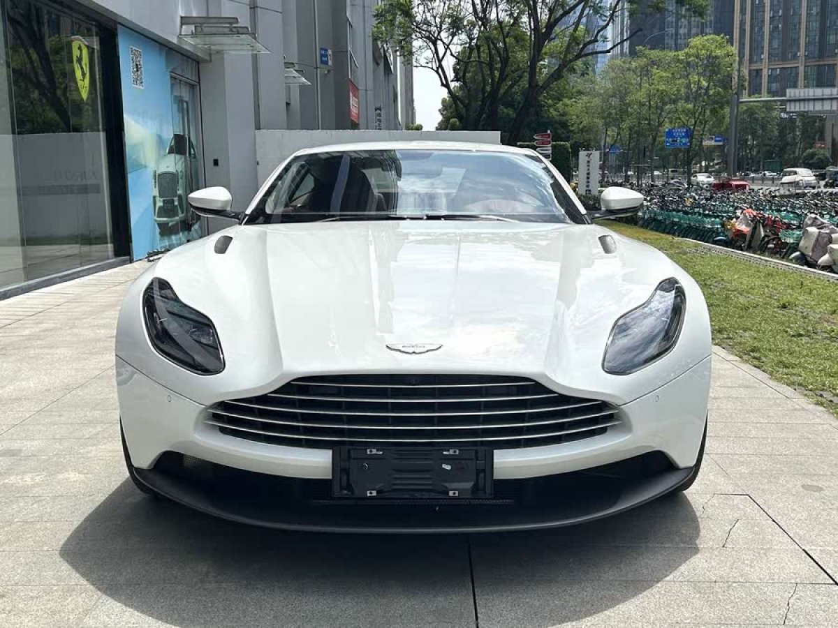 阿斯頓·馬丁 阿斯頓?馬丁DB11  2020款 4.0T V8 Coupe圖片